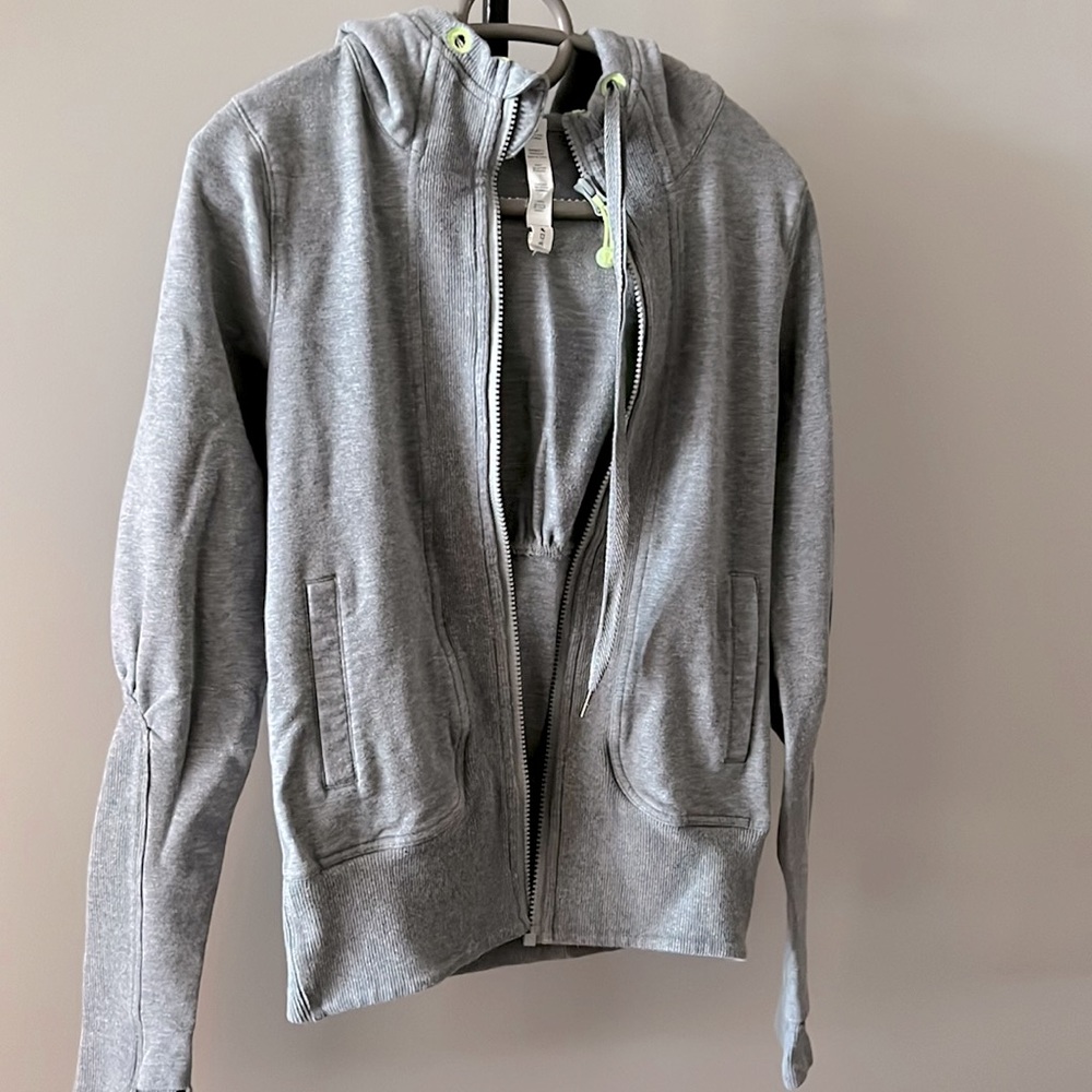 Lululemon zip up hoodie in soft stretch French Terry size 4 Heather Grey